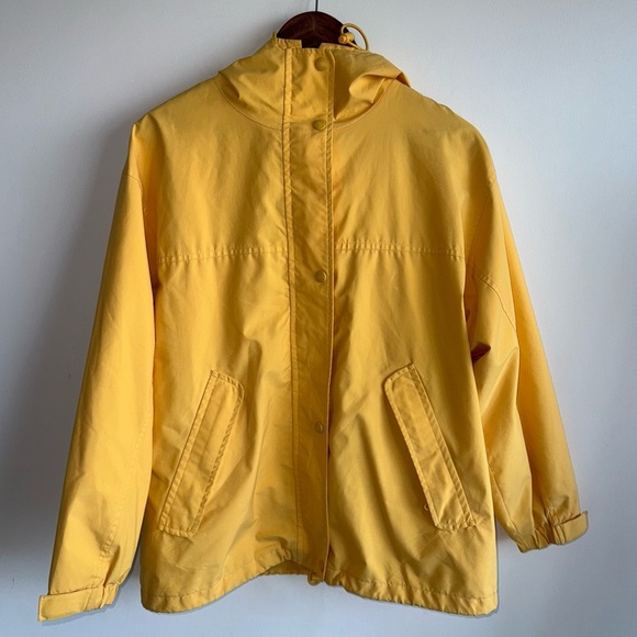 Eddie Bauer Vintage Yellow Waterproof Rain Wind Breaker Hooded Jacket Size Small - Picture 1 of 3